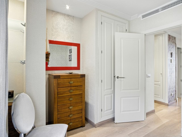 3 Bedrooms Townhouse in Benahavís