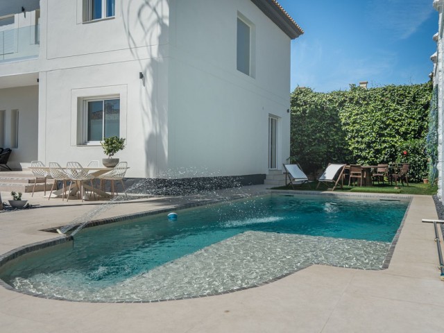 Villa avec 5 Chambres  à El Faro