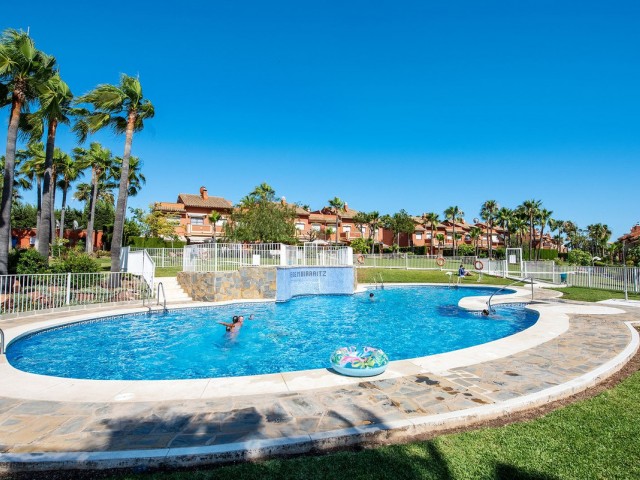 Radhus, Atalaya, R5145052