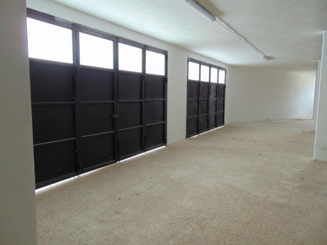 Liikekiinteistö Alhaurín el Grande