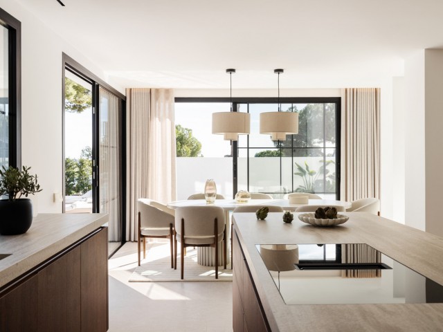 Villa, Nueva Andalucia, R4917565