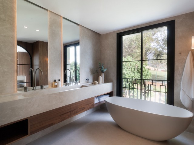 5 Slaapkamer Villa in Nueva Andalucía