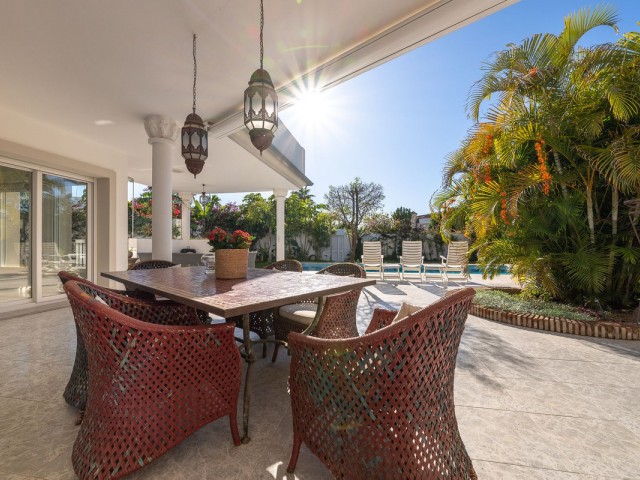 5 Bedrooms Villa in Marbesa