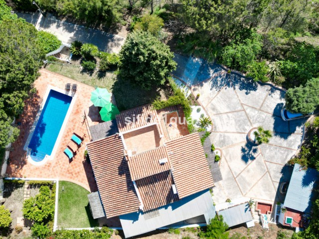 4 Sovrums Villa i Estepona