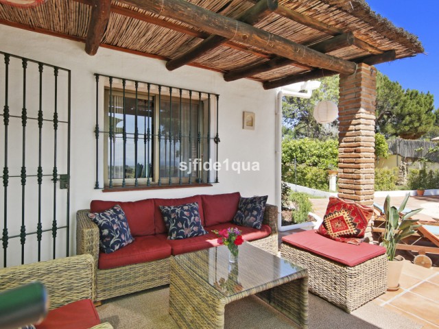 4 Sovrums Villa i Estepona