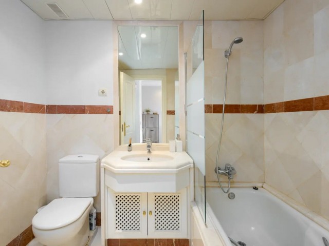 2 Bedrooms Apartment in Elviria