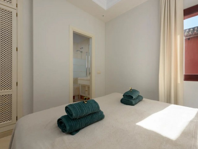 2 Bedrooms Apartment in Elviria