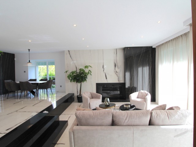 5 Slaapkamer Villa in Nueva Andalucía