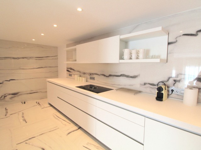 5 Slaapkamer Villa in Nueva Andalucía