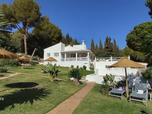 Villa avec 5 Chambres  à Mijas