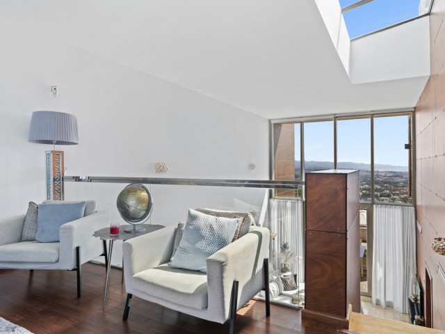 3 Bedrooms Townhouse in Benahavís