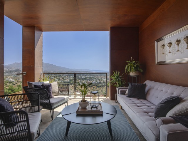 Adosado con 3 Dormitorios  en Benahavís