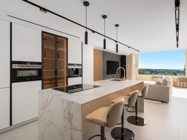 3 Bedrooms Apartment in Nueva Andalucía