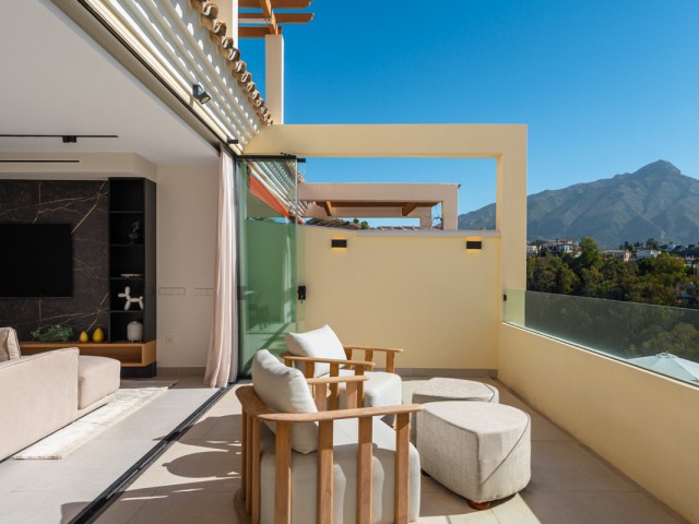 3 Bedrooms Apartment in Nueva Andalucía