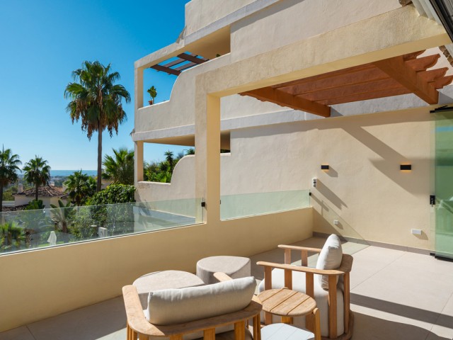 3 Bedrooms Apartment in Nueva Andalucía