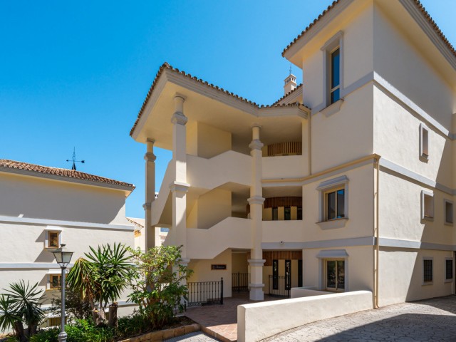 3 Bedrooms Apartment in Nueva Andalucía