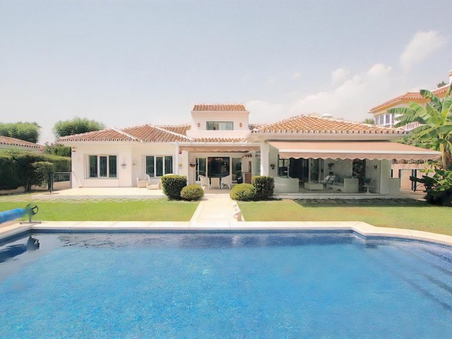4 Schlafzimmer Villa in Mijas Golf