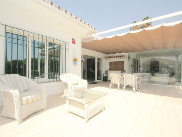 4 Schlafzimmer Villa in Mijas Golf