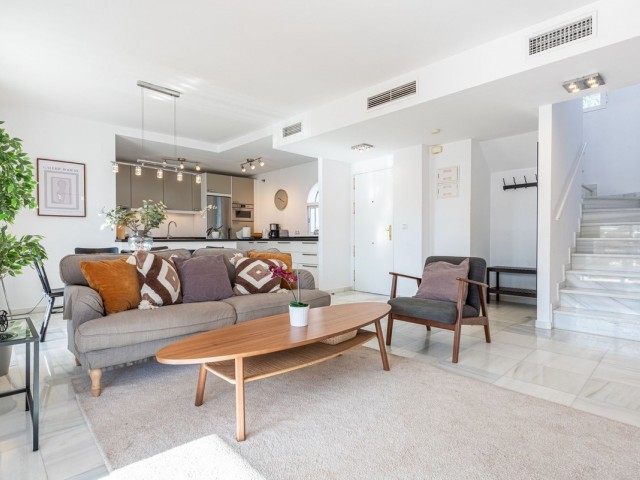 3 Bedrooms Apartment in Nueva Andalucía