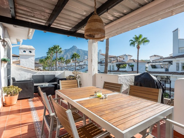 3 Bedrooms Apartment in Nueva Andalucía