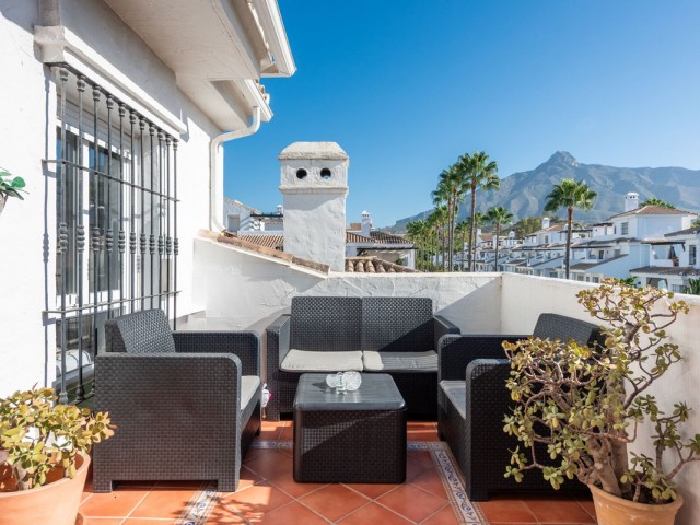 3 Bedrooms Apartment in Nueva Andalucía