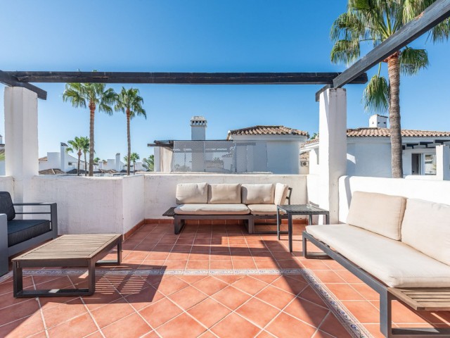 3 Bedrooms Apartment in Nueva Andalucía