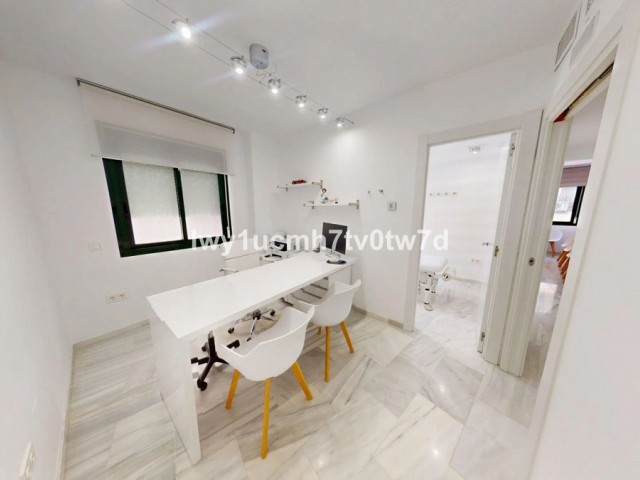 3 Bedrooms Apartment in Malagueta