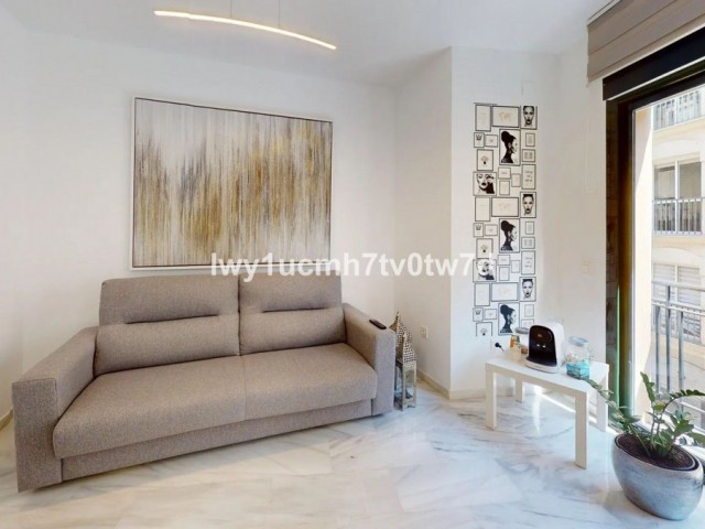 3 Bedrooms Apartment in Malagueta