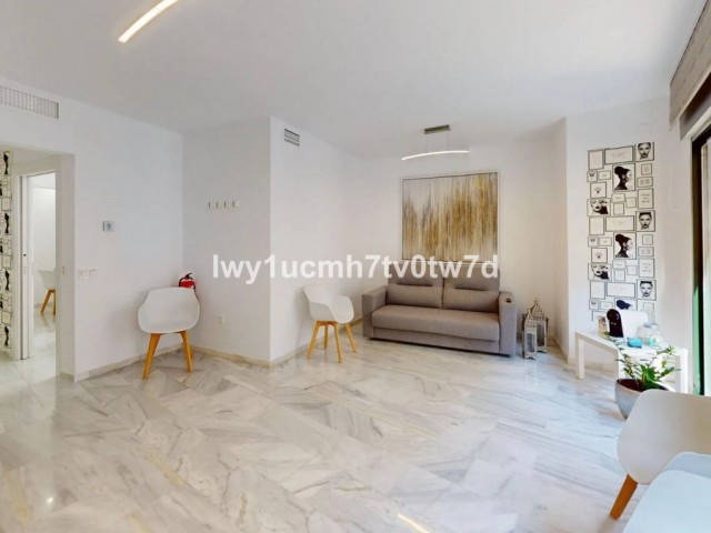3 Bedrooms Apartment in Malagueta