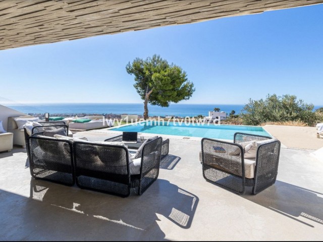 4 Sovrums Villa i Benalmadena