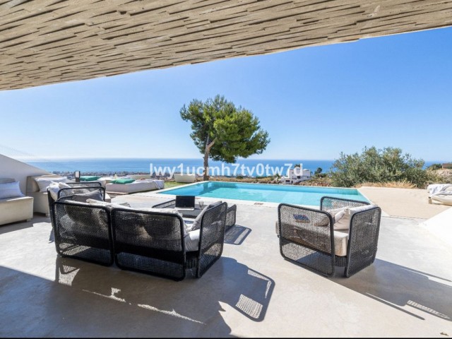 4 Sovrums Villa i Benalmadena