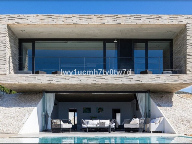 4 Sovrums Villa i Benalmadena