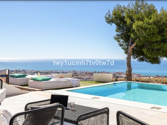 4 Sovrums Villa i Benalmadena