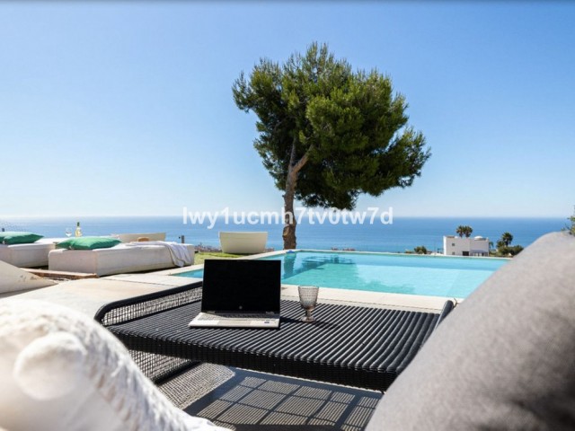 4 Sovrums Villa i Benalmadena