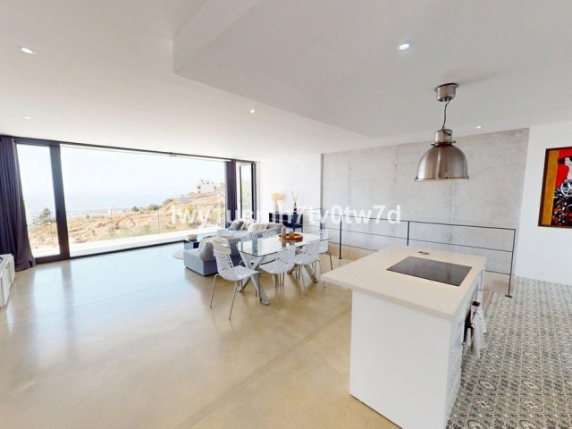 4 Bedrooms Villa in Benalmadena