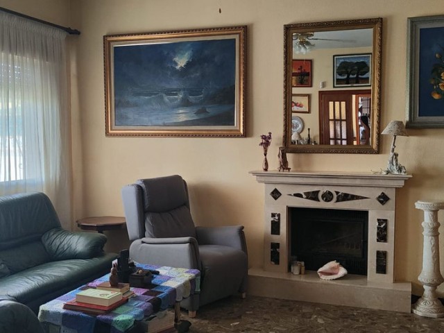 Villa avec 5 Chambres  à Alhaurín de la Torre