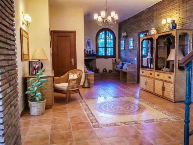 6 Sovrums Villa i Estepona