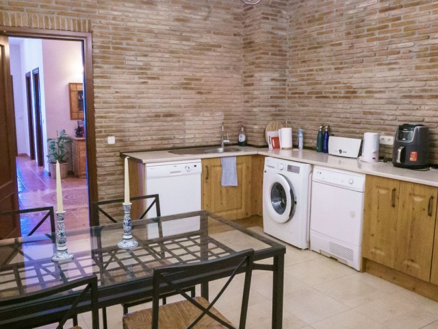 6 Sovrums Villa i Estepona