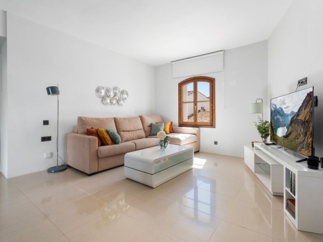 2 Bedrooms Apartment in Puerto Banús