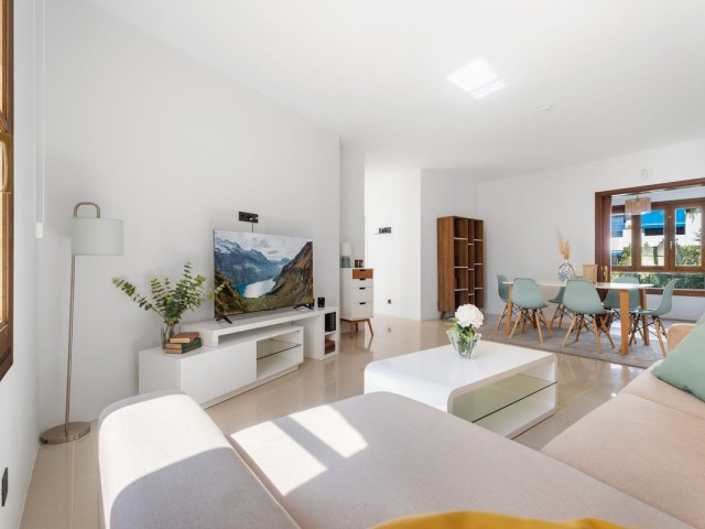 2 Bedrooms Apartment in Puerto Banús