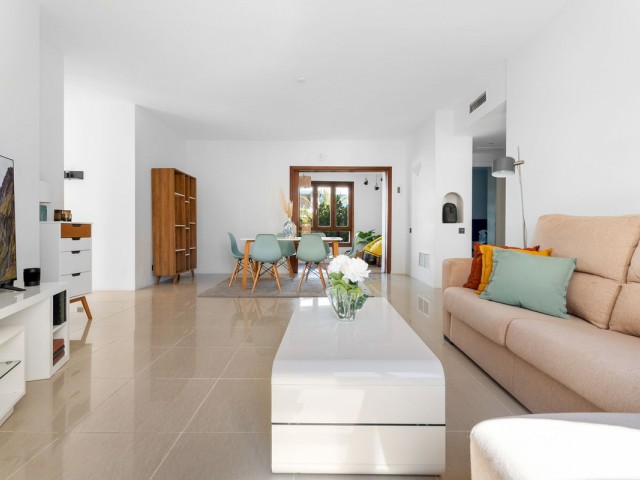 3 Bedrooms Apartment in Puerto Banús