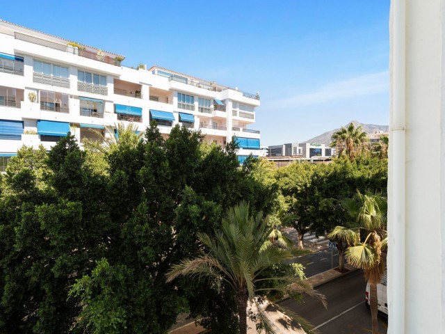 3 Bedrooms Apartment in Puerto Banús