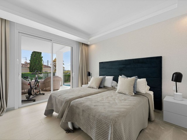 5 Sovrums Villa i Nueva Andalucía
