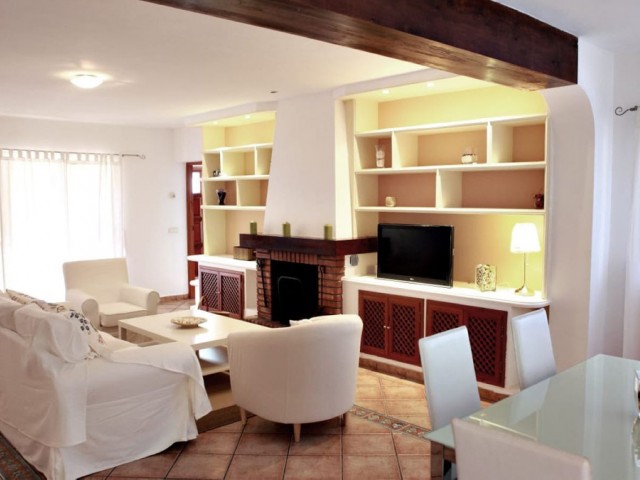 Villa avec 3 Chambres  à Elviria