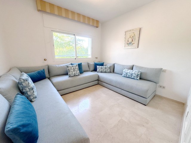 2 Bedrooms Apartment in Estepona