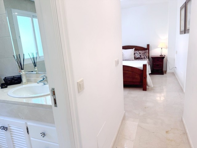 2 Bedrooms Apartment in Estepona