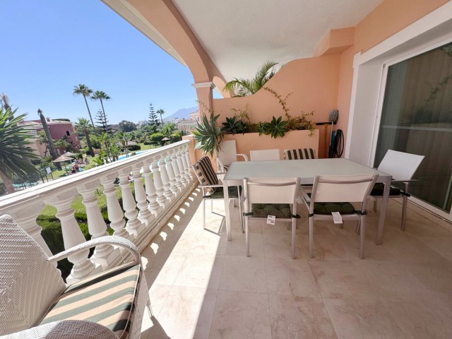 2 Bedrooms Apartment in Estepona