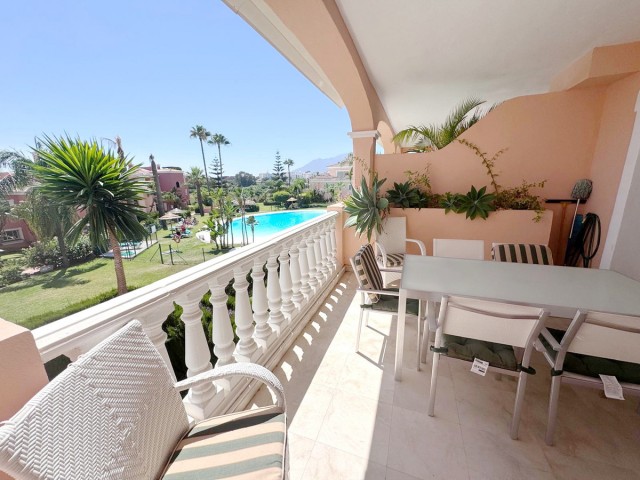 2 Bedrooms Apartment in Estepona