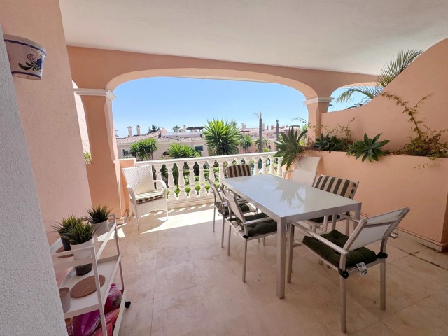 2 Bedrooms Apartment in Estepona