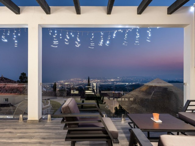 4 Schlafzimmer Villa in Mijas Costa